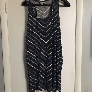Sleeveless casual dress
